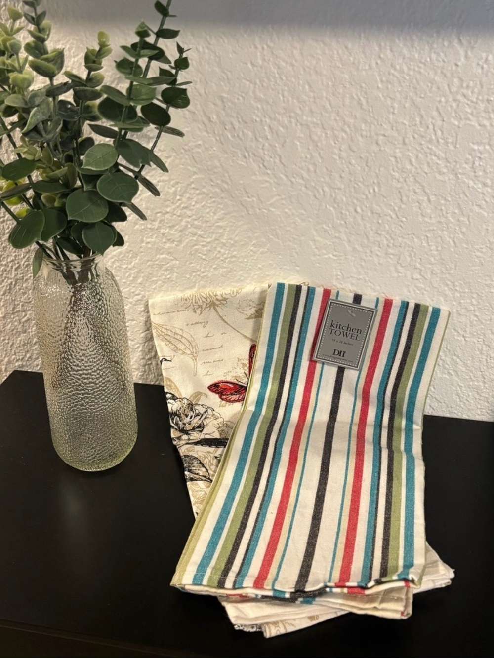 Multicolor Striped &
Embroidered Cotton Kitchen
Towel Set